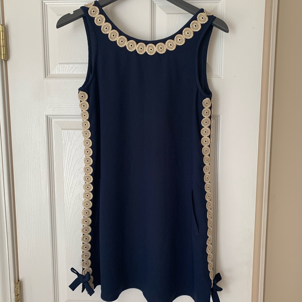 Lilly Pulitzer- Navy/Gold size 0 shift dress